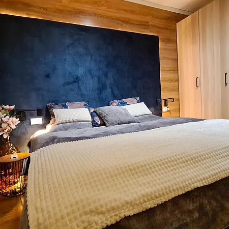 Apartmanica Double 101-12, With Ac, Big Terrace, St Ivan Rilski 4 Star Resort, Апартамент *